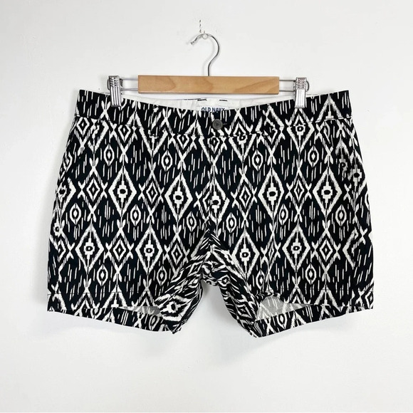 Old Navy Shorts Womens Size 10 Black White Patterned Cotton - Picture 1 of 9